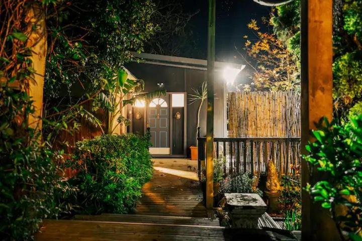 Waikino Starry Nights Cabin Fever מראה חיצוני תמונה