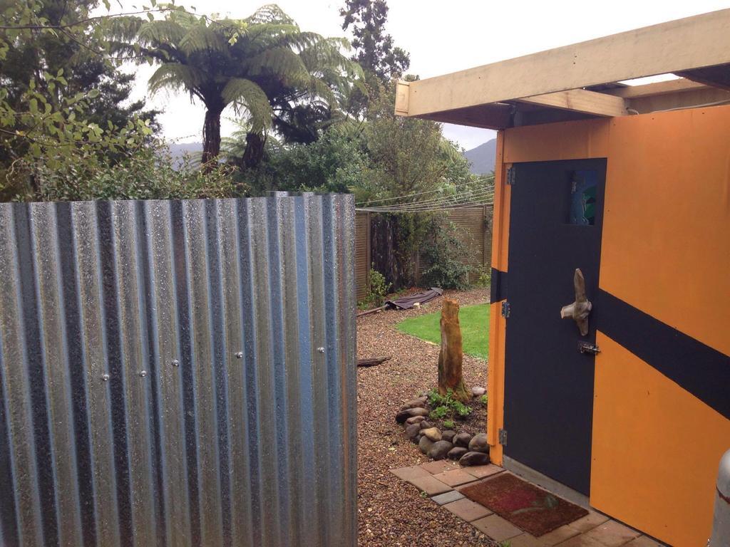 Waikino Starry Nights Cabin Fever מראה חיצוני תמונה